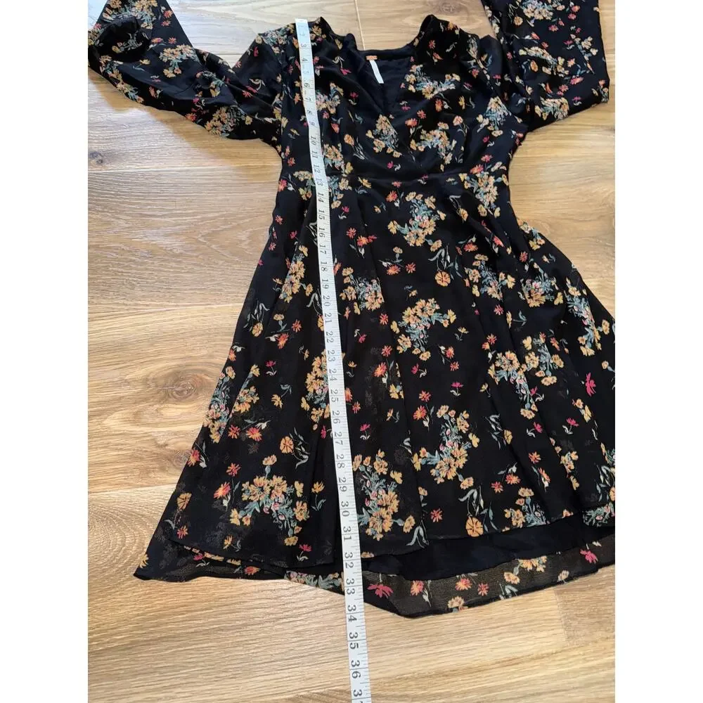 Free People‎ Lilou Floral Bell Sleeve Chiffon V-neck Lined Black dress - size S